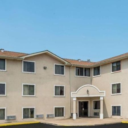 Quality Inn & Suites Earth City Kültér fotó